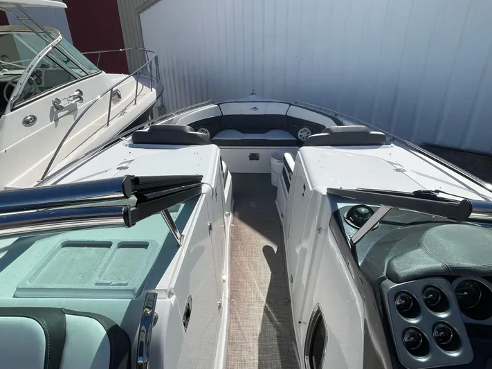 Andiamo Yacht Photos Pics 