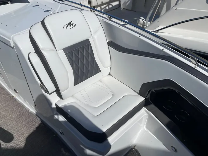 Andiamo Yacht Photos Pics 