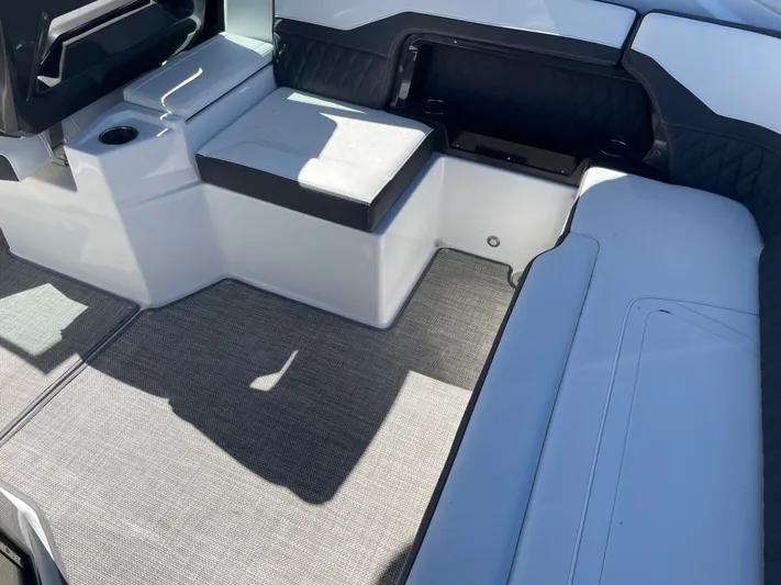 Andiamo Yacht Photos Pics 