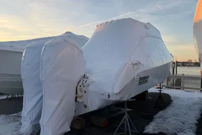 Everglades 335 Center Console