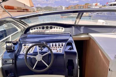 Yacht