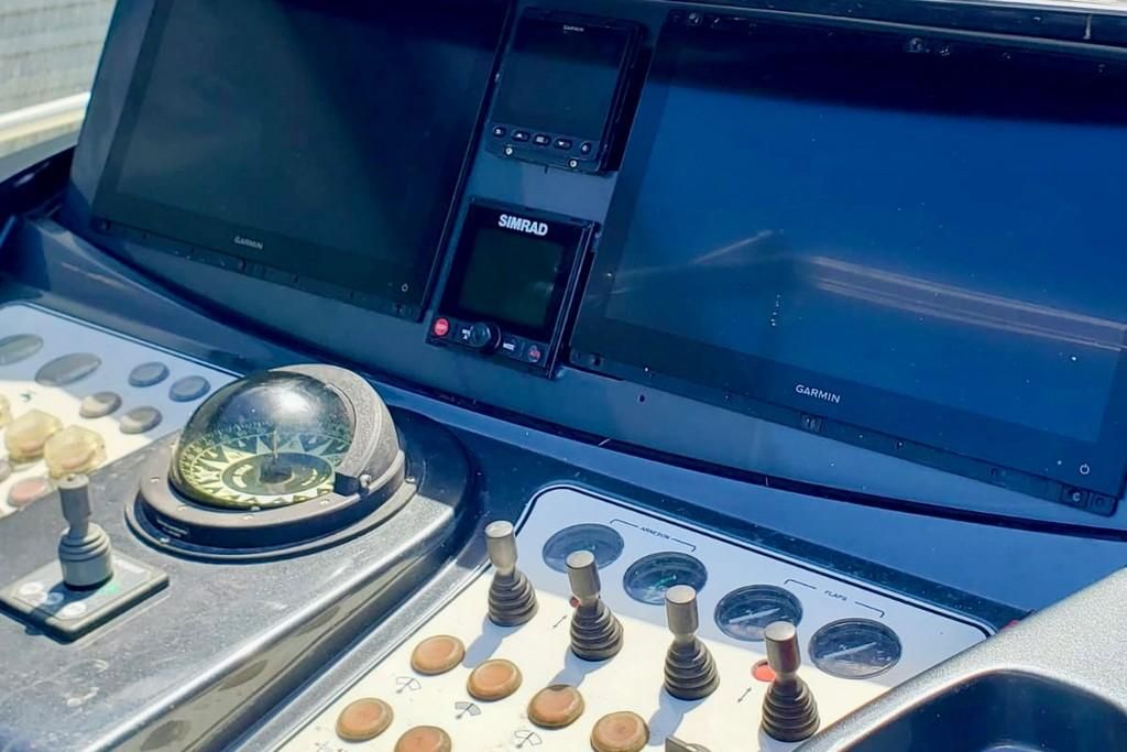 2002 Alfamarine 62 