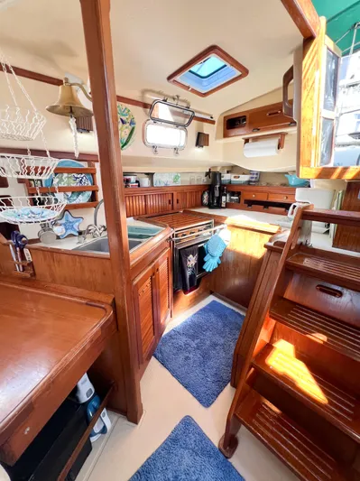 Kathryn Yacht Photos Pics 