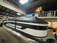 2023 Lowe SS210CL Comfort Lounge