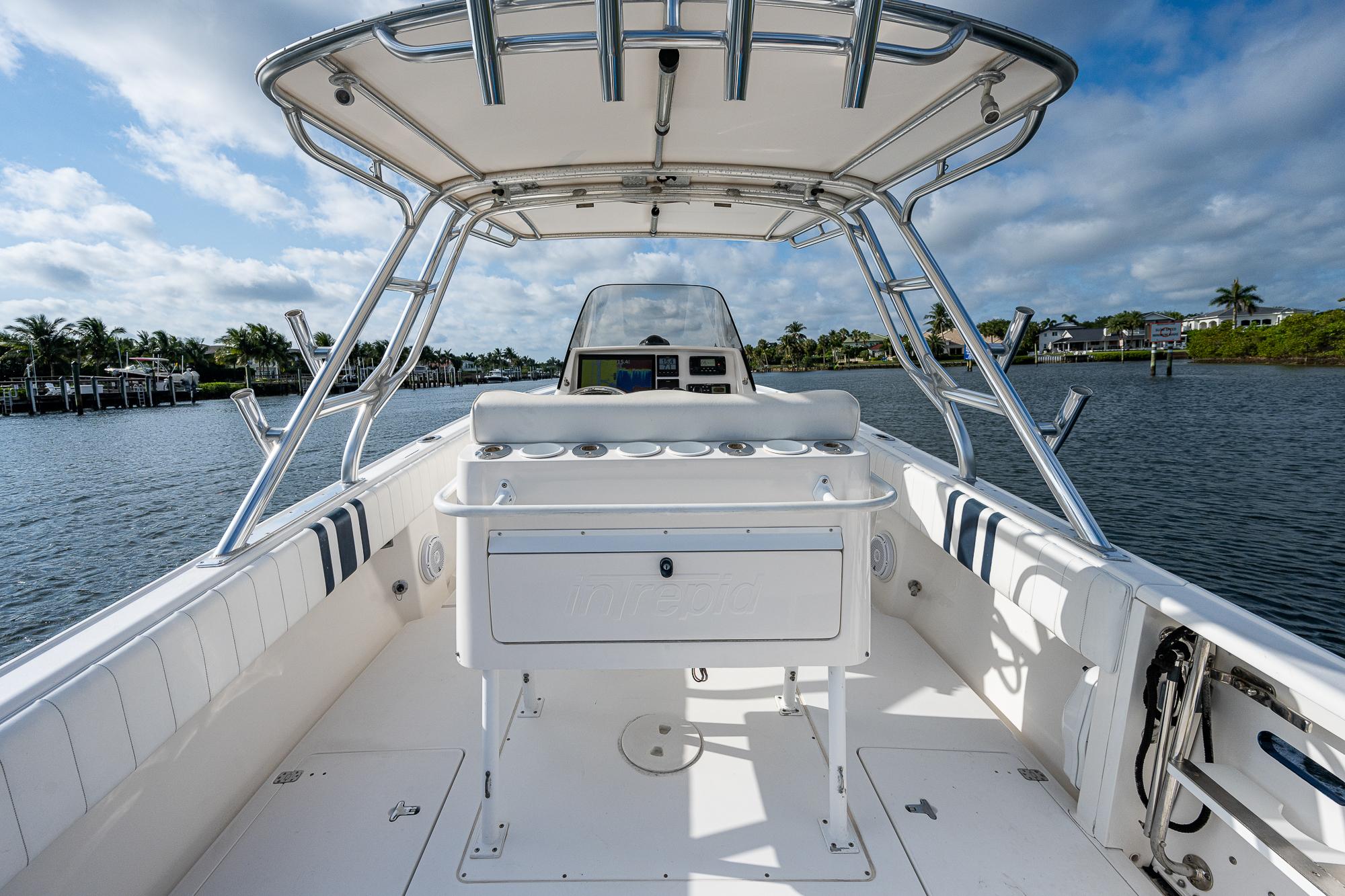 2004 Intrepid 300 Center Console Center Console for sale YachtWorld