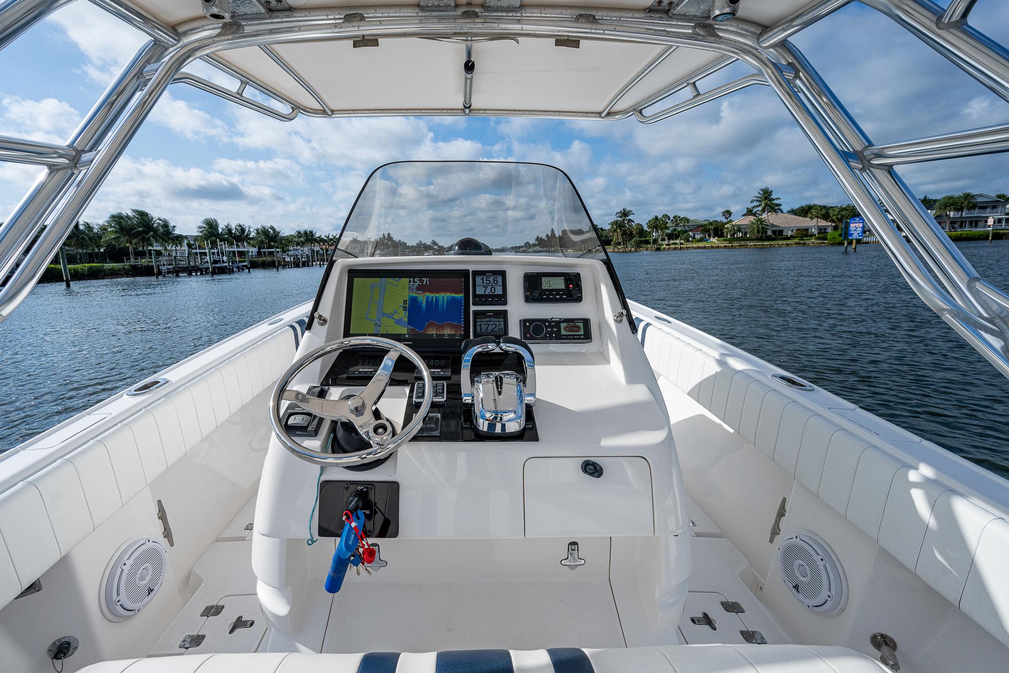 2004 Intrepid 300 Center Console Center Console for sale YachtWorld