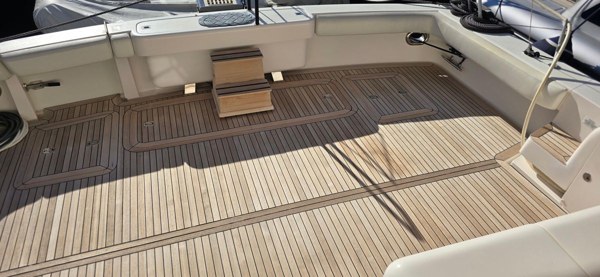 2006 Bertram 67 