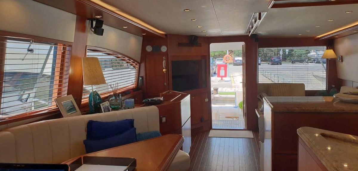 2006 Bertram 67 