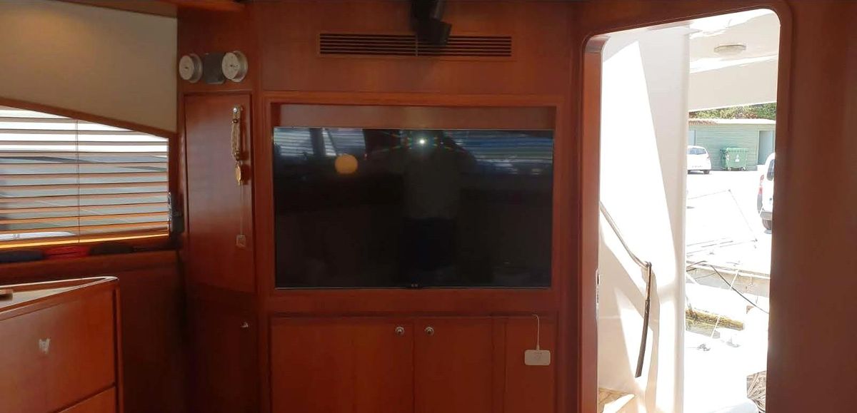 2006 Bertram 67 