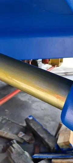 Bouki Yacht Photos Pics Close-up of a Bertram 670 boat component, showcasing a metallic rod, 2006 model.