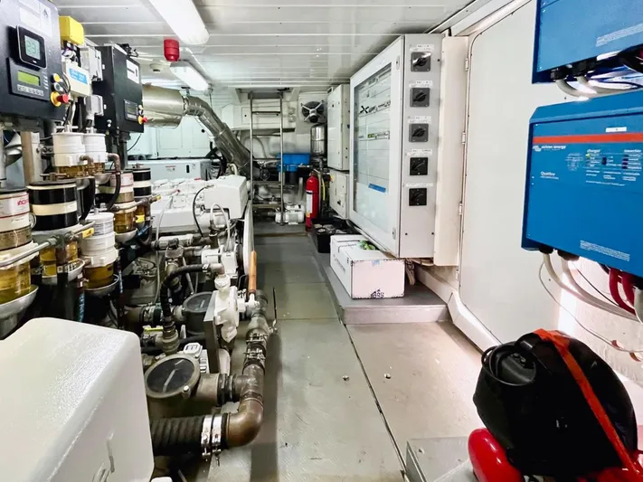 Annamia Yacht Photos Pics Engine room of 2007 Terranova Yachts T85, featuring machinery and control panels.