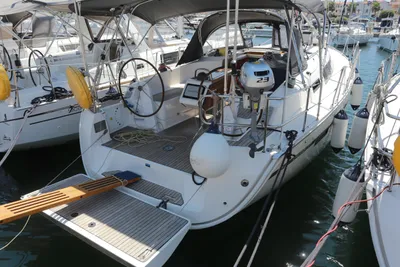 2015 Bavaria Cruiser 37