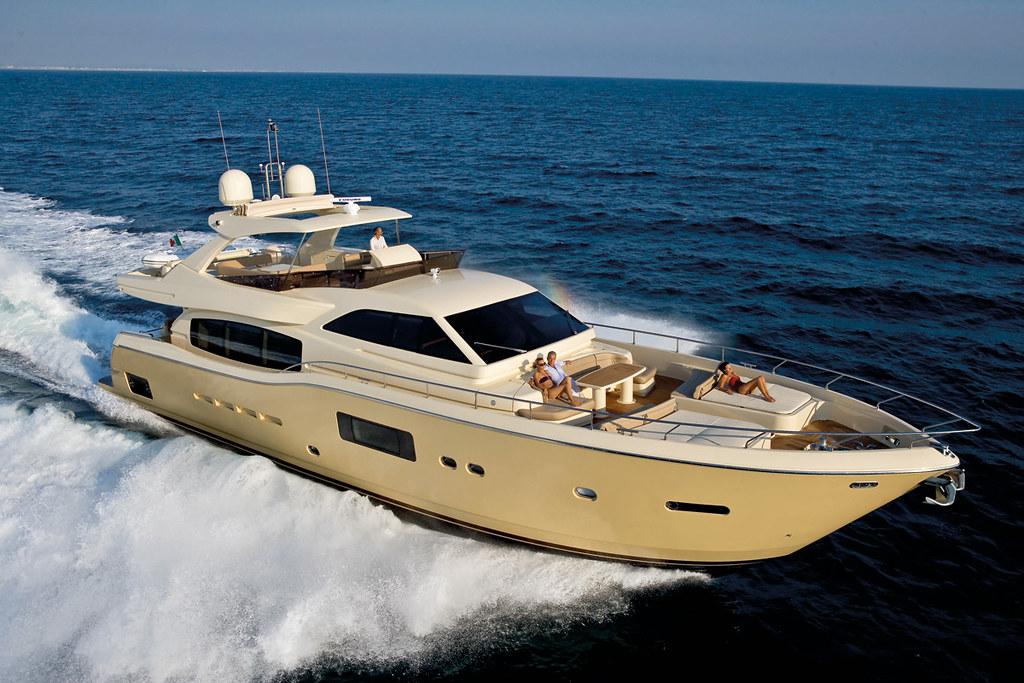 2010 Ferretti Yachts Altura