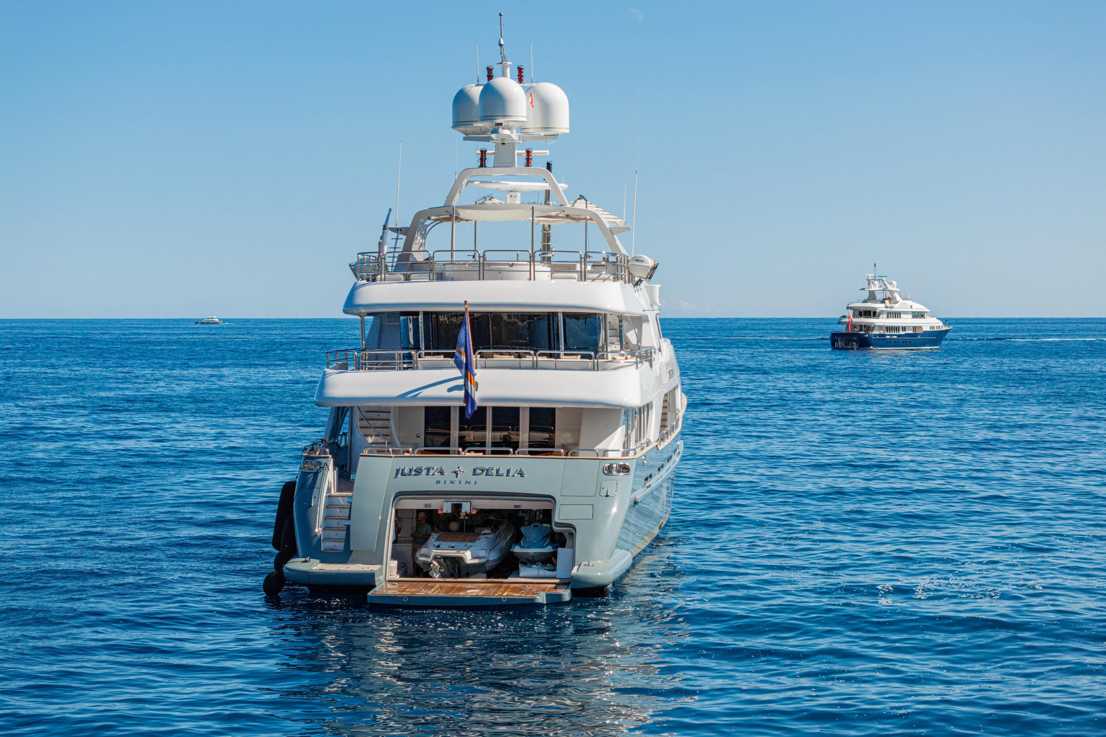 Justa Delia Yacht Photos Pics Benetti 145 Justa Delia - Profile