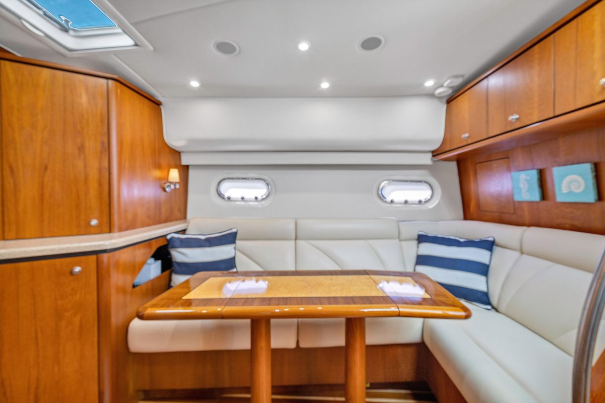 2011 Tiara Yachts 43