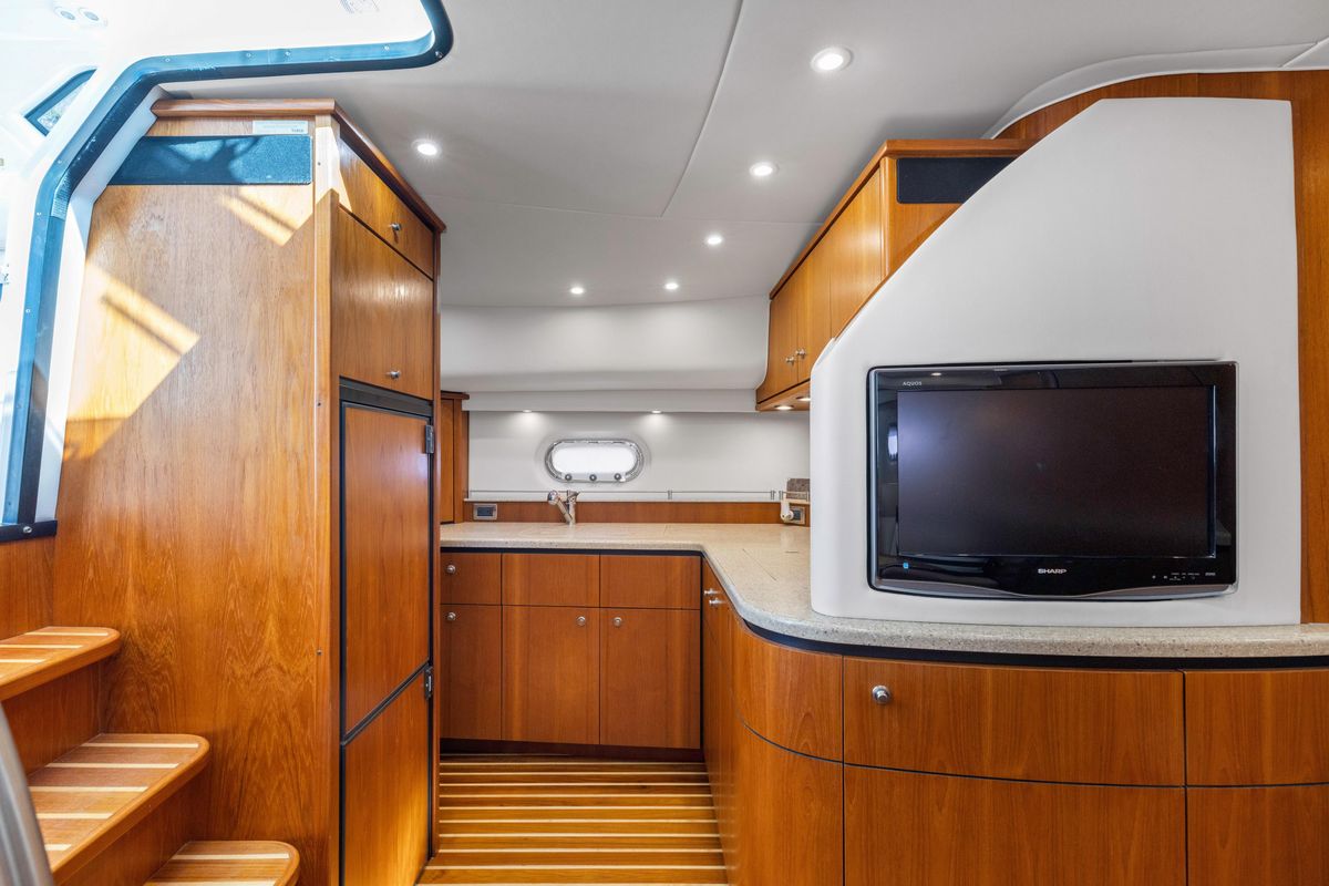 2011 Tiara Yachts 43