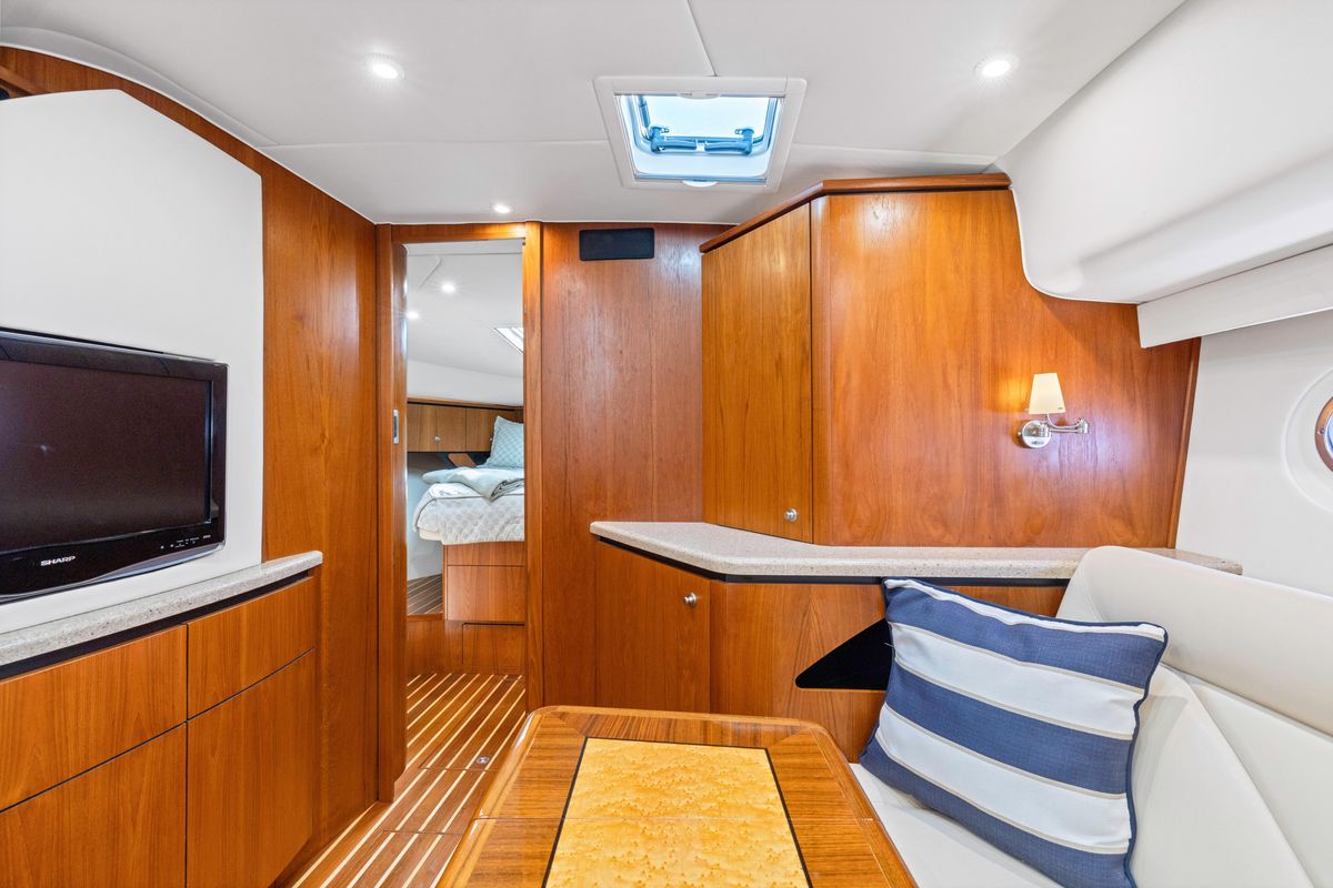 2011 Tiara Yachts 43