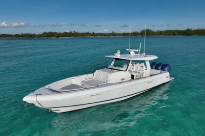 Intrepid 427 Nomad SE