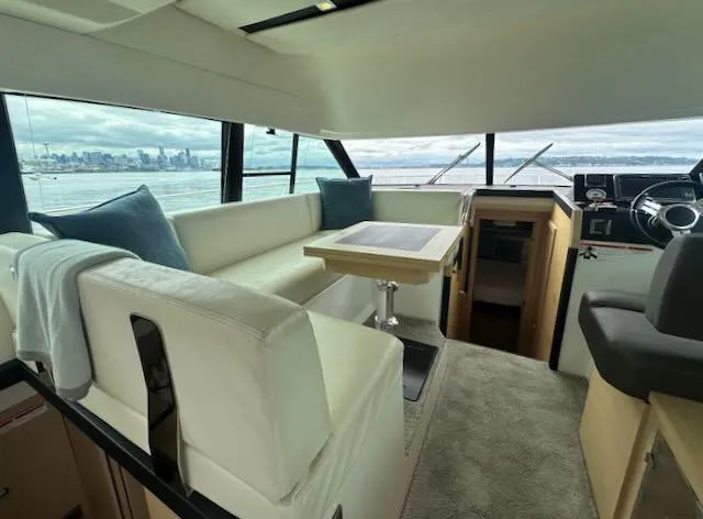 R & R Yacht Photos Pics 