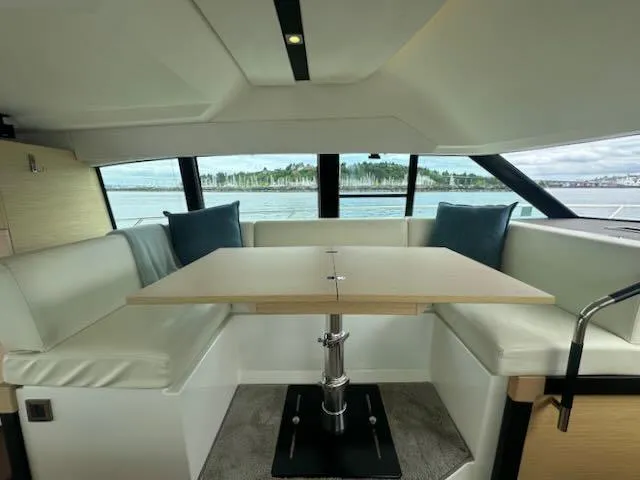 R & R Yacht Photos Pics 