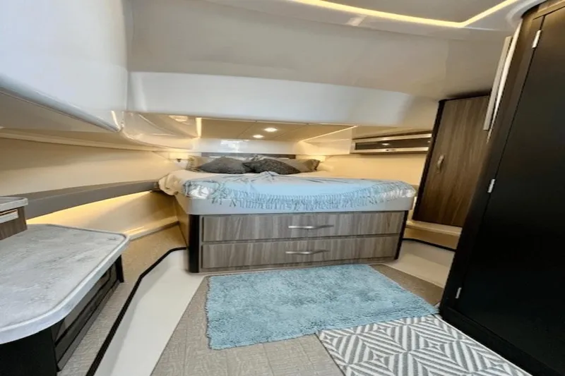 Blew Money Yacht Photos Pics 