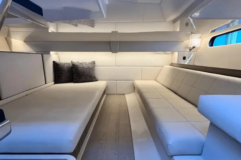 Blew Money Yacht Photos Pics 