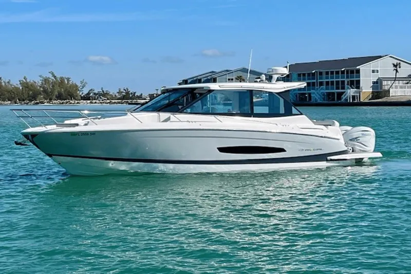 Blew Money Yacht Photos Pics 
