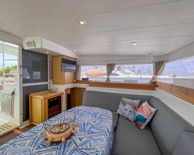 Fortunata Yacht Photos Pics Lagoon 400