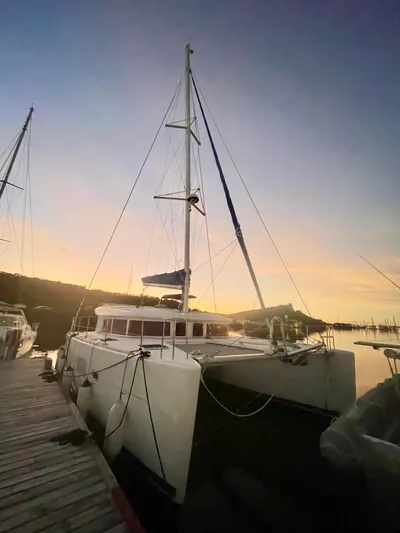 Fortunata Yacht Photos Pics Lagoon 400