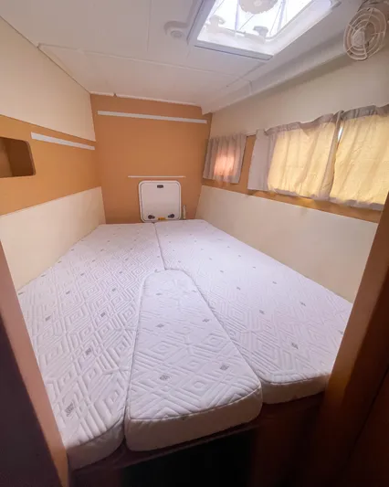 Fortunata Yacht Photos Pics Lagoon 400