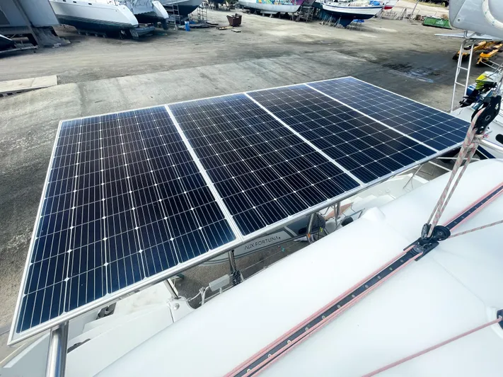 Fortunata Yacht Photos Pics Lagoon 400