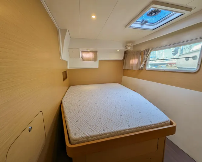 Fortunata Yacht Photos Pics Lagoon 400