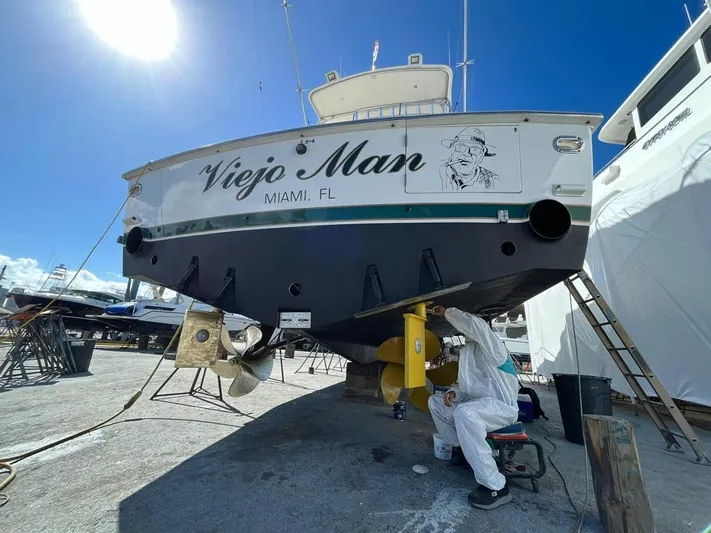 Viejo Man Yacht Photos Pics 