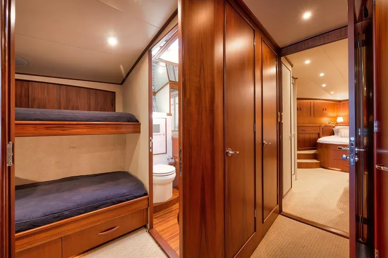 Scalawag Yacht Photos Pics Companionway/Guest Stateroom-Port
