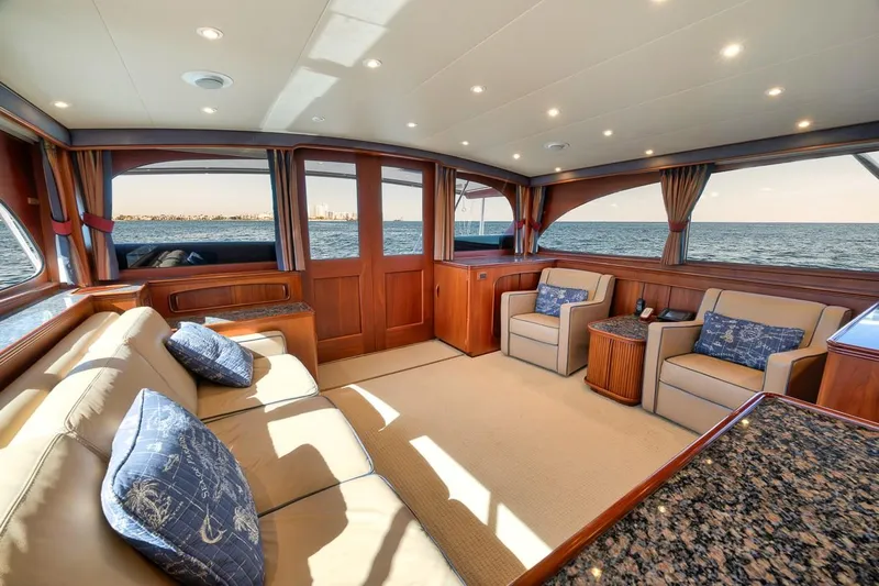 Scalawag Yacht Photos Pics Salon Aft View