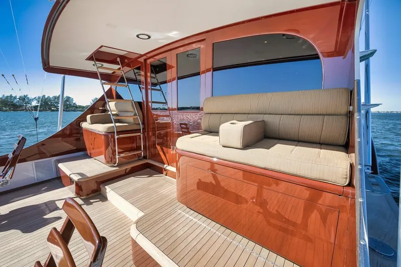 Scalawag Yacht Photos Pics Mezzanine