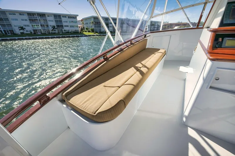Scalawag Yacht Photos Pics Bridge Seating