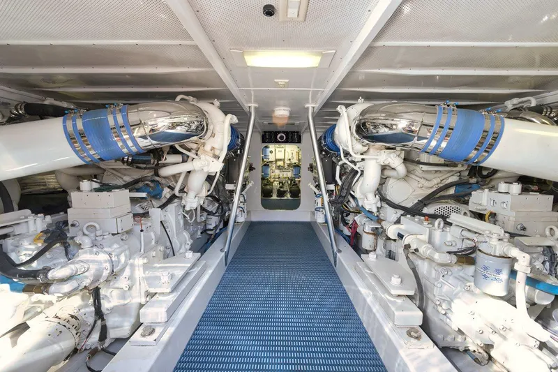 Scalawag Yacht Photos Pics Engine Room