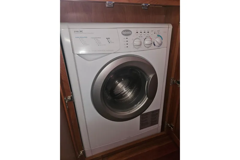 Soirse Yacht Photos Pics Washing machine in 2013 Marlow-Hunter 50 aft cabin yacht interior.