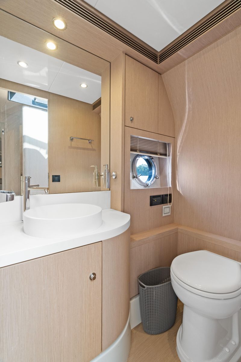 2015 Riva 63 