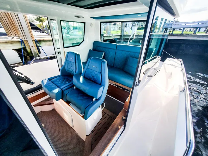 Bust It Big Yacht Photos Pics 