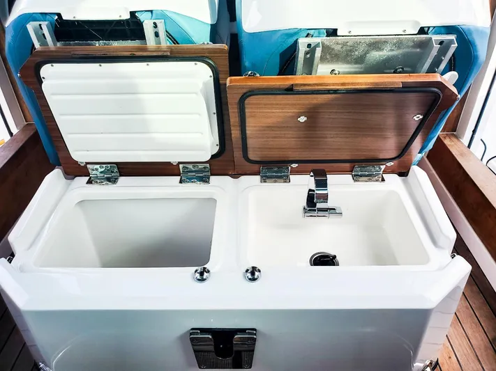 Bust It Big Yacht Photos Pics 