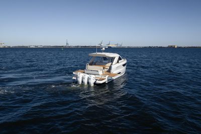 Yacht