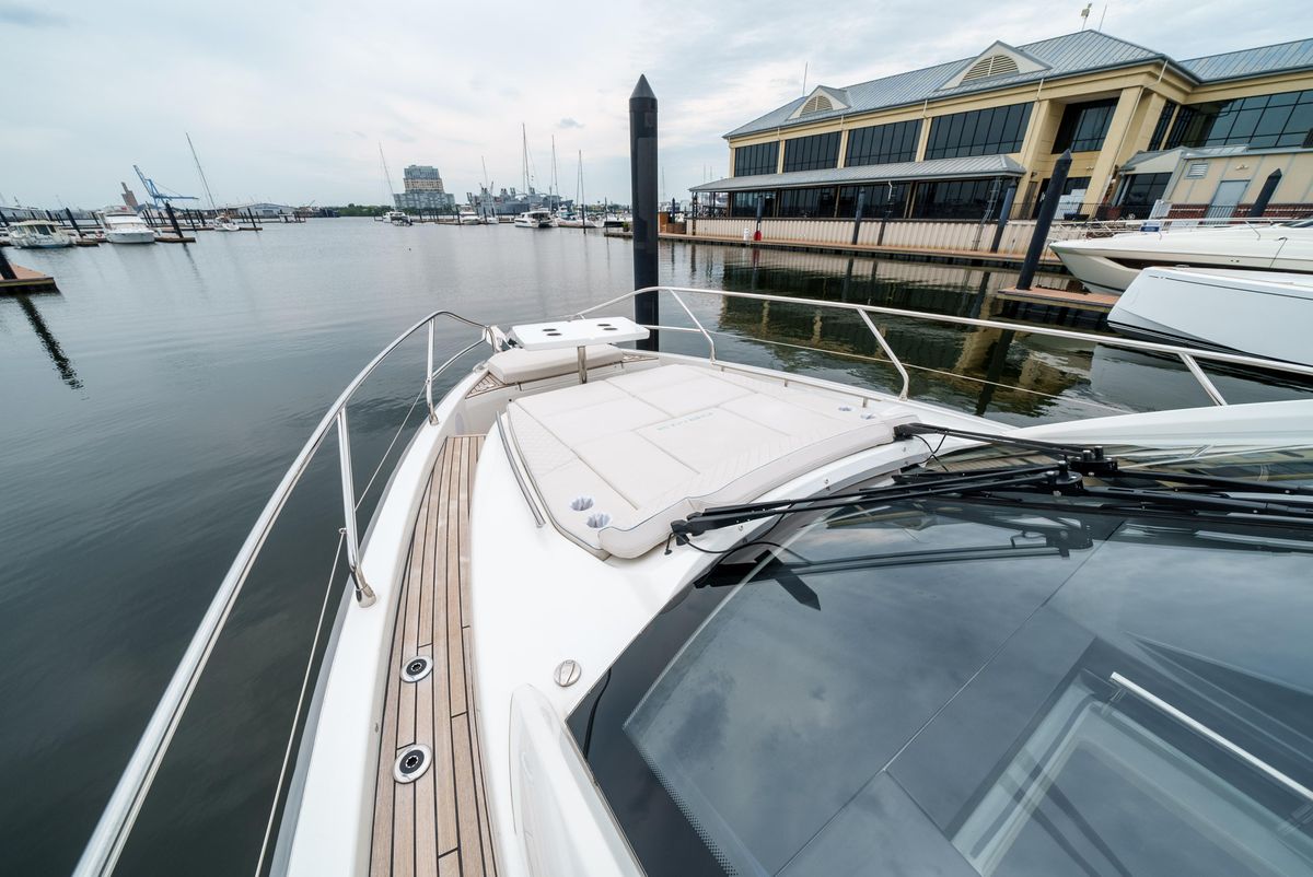 2024 Jeanneau 43 