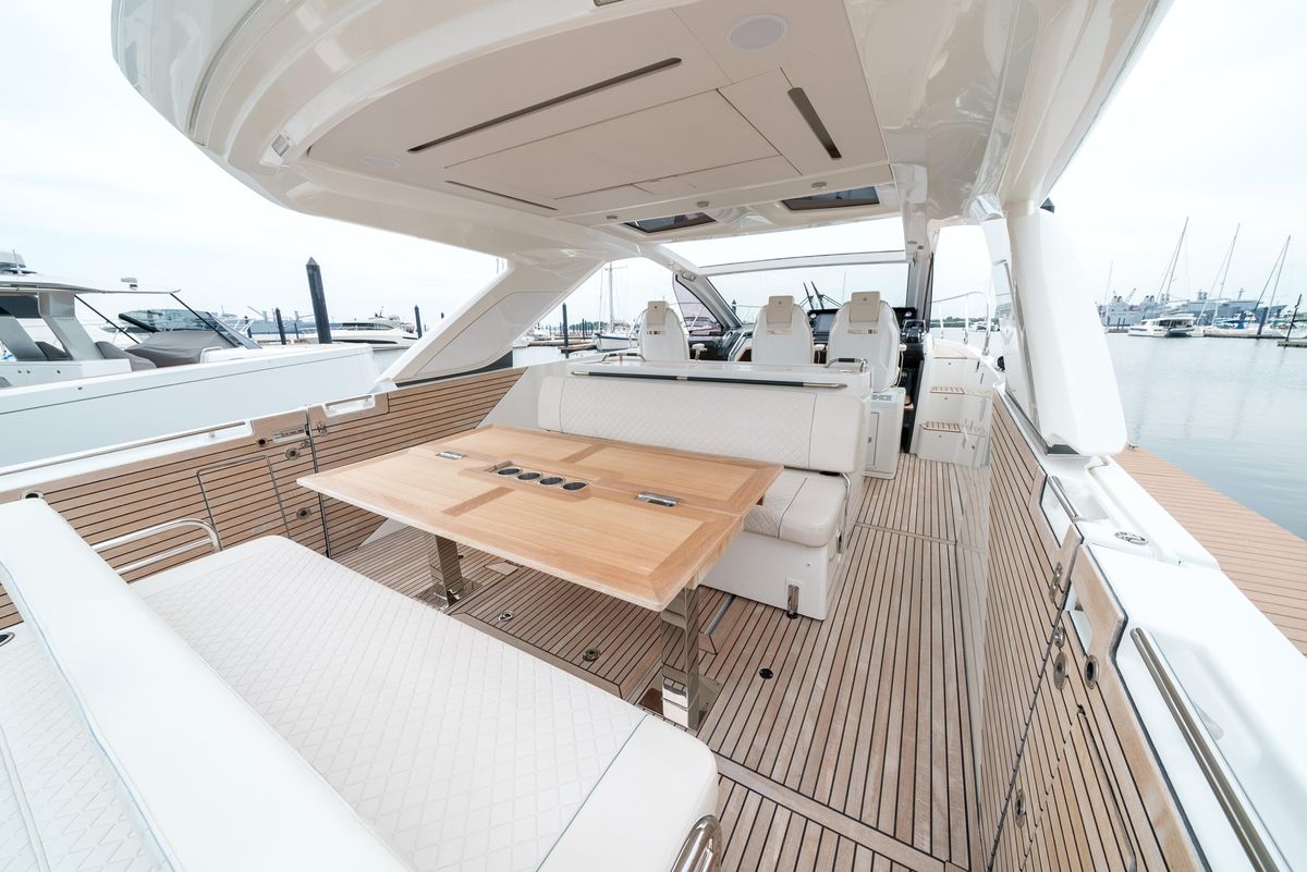 2024 Jeanneau 43 