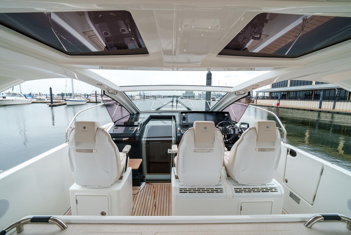 2024 Jeanneau 43 