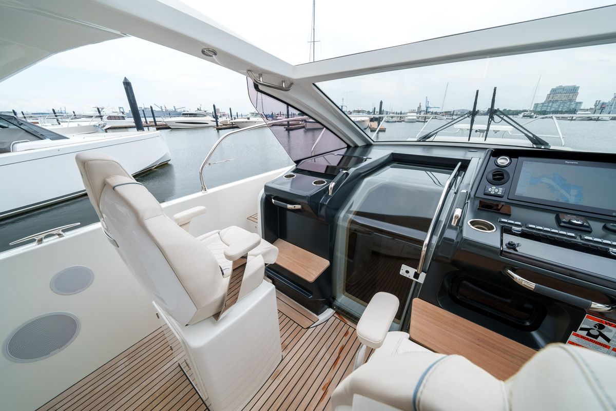 2024 Jeanneau 43 