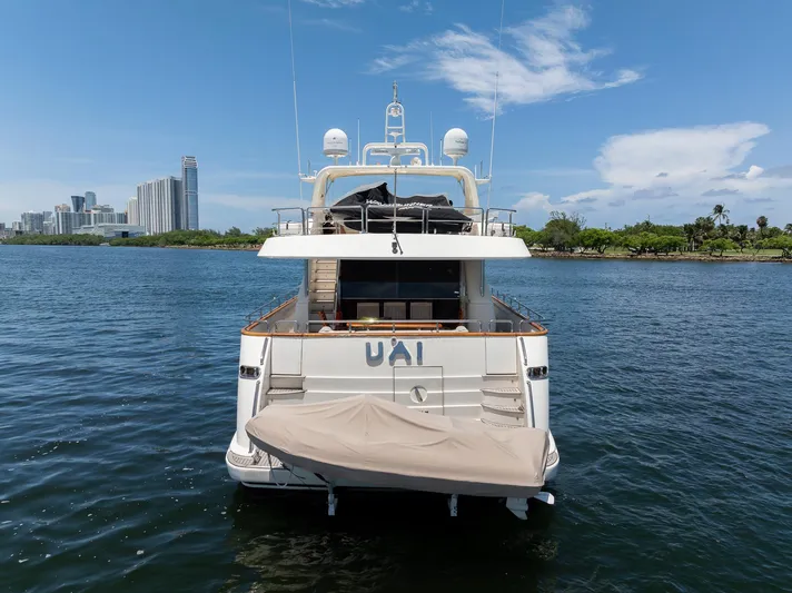 Uai Yacht Photos Pics 