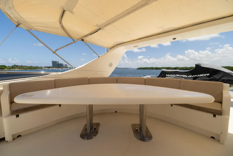 Uai Yacht Photos Pics 