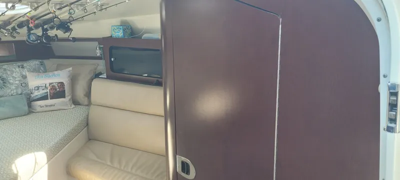 Dos Suenos Yacht Photos Pics 